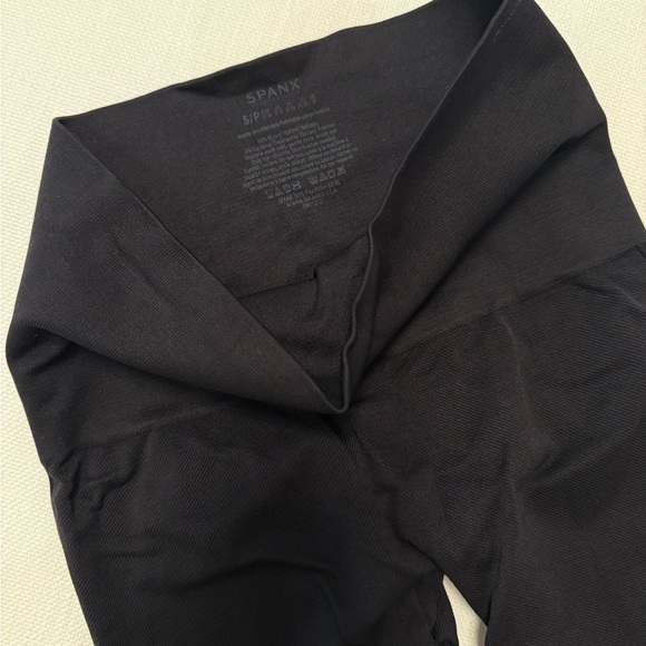 Spanx Seamless leggings black size small - Picture 6 of 8